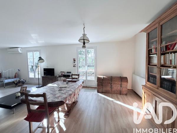 Maison à vendre 8 pièces 215 m² Nîmes-Saint-Césaire