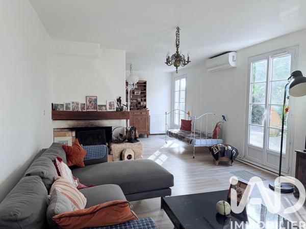 Maison à vendre 8 pièces 215 m² Nîmes-Saint-Césaire