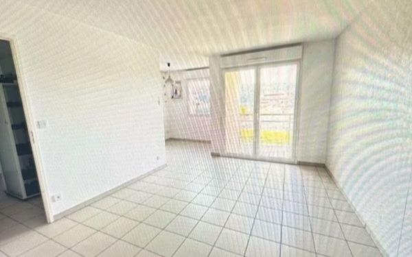 Appartement à vendre    2 pièces • 48 m2 Saint-Aubin-lès-Elbeuf