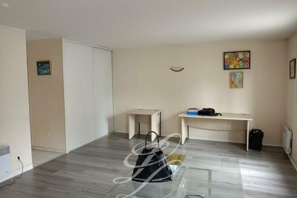 Vente - BUREAUX 60 m 2