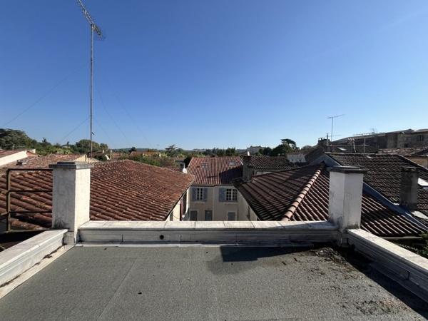 Immeuble à vendre |  Condom |  444 m²