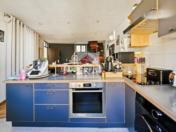 MARSEILLE 14e -Quartier Bon Secours -Appartement T3 - 56,70 m² + véranda + garage -Vendu loué