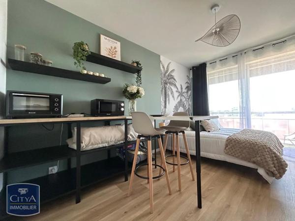 Appartement à louer 1 pièce 20.54m² Niort (79000)