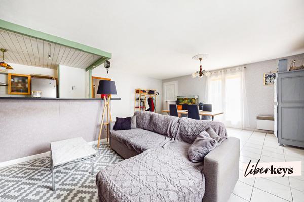 Exclusivité Liberkeys – Maison de plain-pied 93 m² avec véranda et piscine récentes – Saint-Sulpice-de-Cognac 