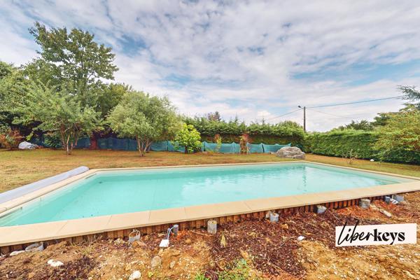 Exclusivité Liberkeys – Maison de plain-pied 93 m² avec véranda et piscine récentes – Saint-Sulpice-de-Cognac 