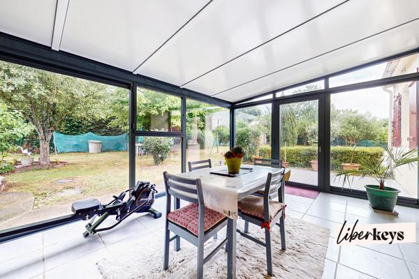 Exclusivité Liberkeys – Maison de plain-pied 93 m² avec véranda et piscine récentes – Saint-Sulpice-de-Cognac 