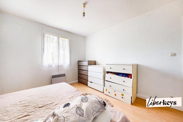 Exclusivité Liberkeys – Maison de plain-pied 93 m² avec véranda et piscine récentes – Saint-Sulpice-de-Cognac 