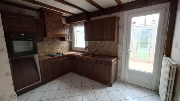 Maison à Vendre 5 pièces OMISSY (02) Jardin, Double Garage