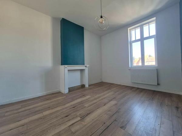 Maison à vendre 11 pièces 133m² Saint-Venant (62350)