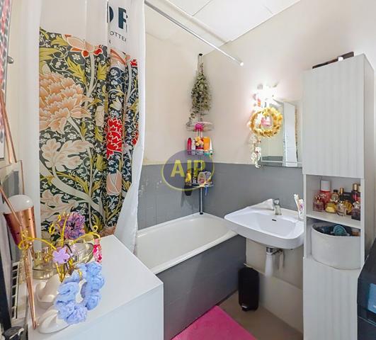 Appartement à vendre Orvault - 2 pièces, 43m² avec 1 chambre(s) à 123 000€ - AJP Immobilier Nantes Sud