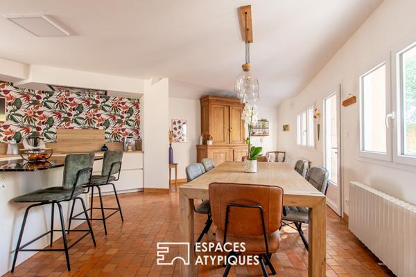 Elégante demeure avec dépendances