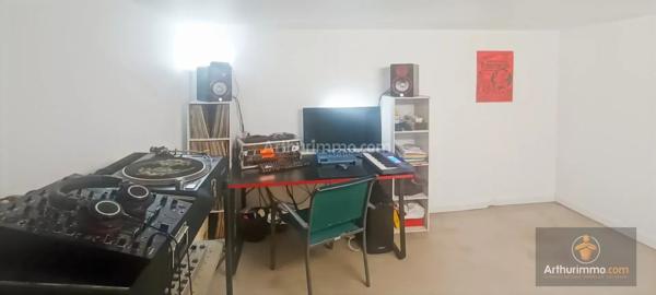 Vente                                                      Maison
                        
                     6 pièces                      139 m2                     à Bondoufle