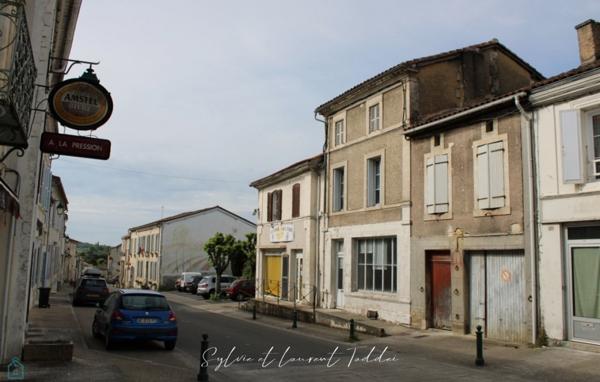MAISON EN PIERRE A RENOVER