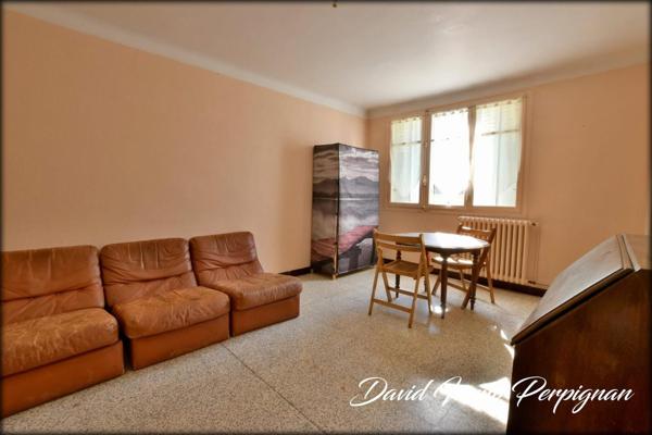 Perpignan (66100) F2 rénové avec cave et parking
