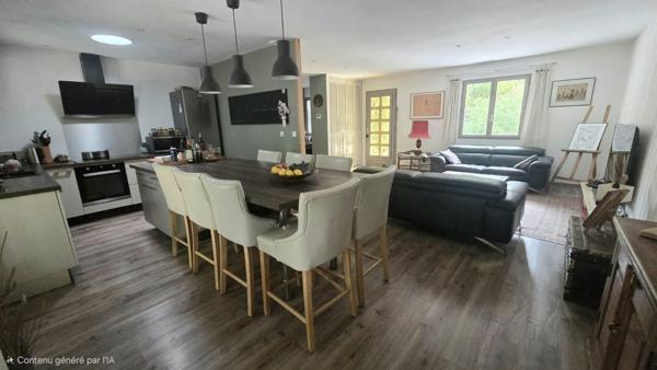 A vendre à Biganos maison meublé avec garage, piscine, et chambre indépendante.