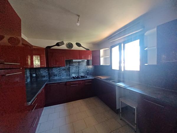 Maison 99m2 -4chambres -garage-jardin