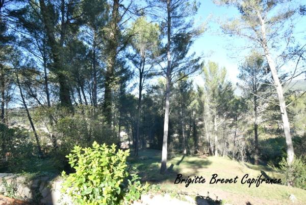 Dpt Bouches du Rhône (13), à vendre LA DESTROUSSE Maison Provençale de 230 m², piscine, sur terrain de 4 000 m²