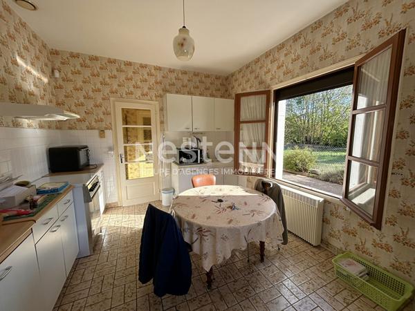 Maison à vendre de plain-pied 4 chambres poche des commodités sur Chabris (Indre 36)