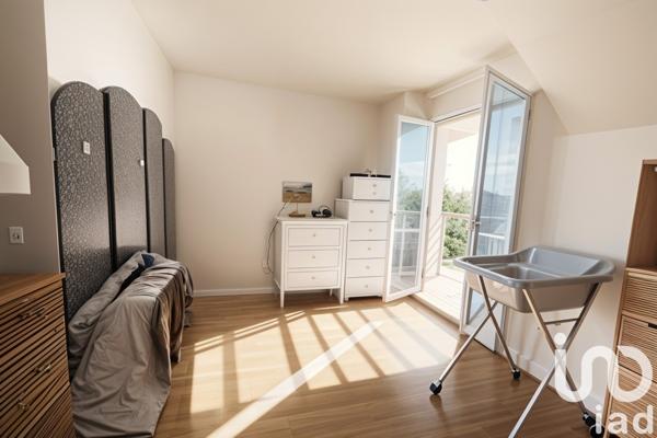 Appartement à vendre 3 pièces 64 m² Saint-Germain-lès-Corbeil