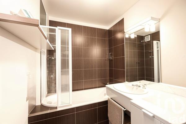 Appartement à vendre 3 pièces 64 m² Saint-Germain-lès-Corbeil