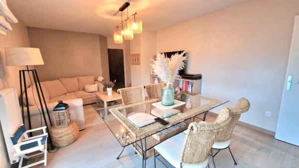 Appartement 3 pièces de 70.44m² en toit terrasse en bord de seine à Mantes La Jolie,