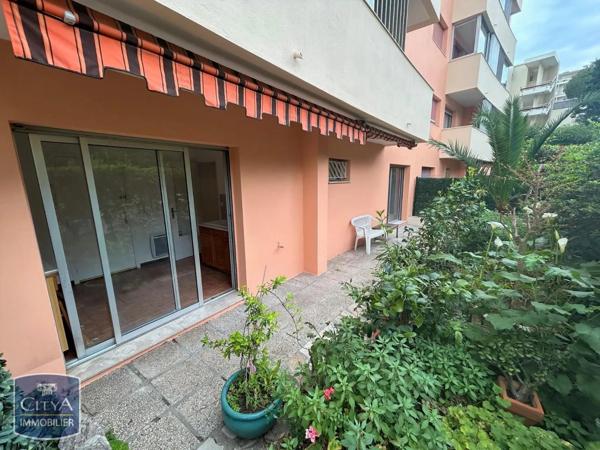 Appartement à louer 1 pièce 33m² Cannes (06400)