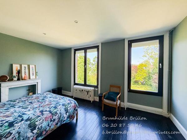 Maison d'ingénieur, 5 chambres, jardin généreux, 2 garages