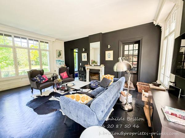 Maison d'ingénieur, 5 chambres, jardin généreux, 2 garages