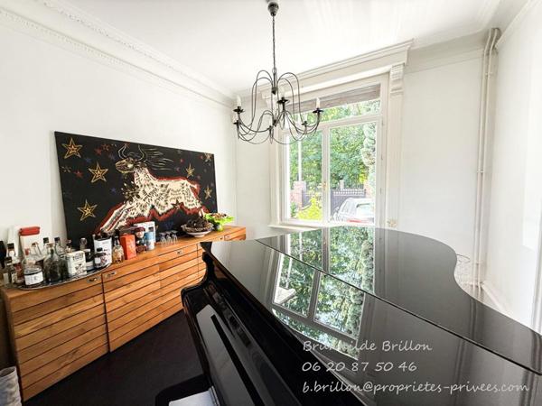 Maison d'ingénieur, 5 chambres, jardin généreux, 2 garages