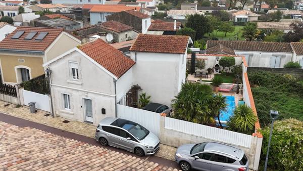 Maison de charme - 3 chambres et bureau - Garage et Piscine proche de la mer