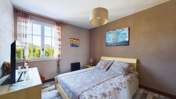 Maison de charme - 3 chambres et bureau - Garage et Piscine proche de la mer