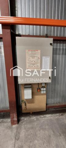 Local artisanal, commercial ou dépôt de 400 m²