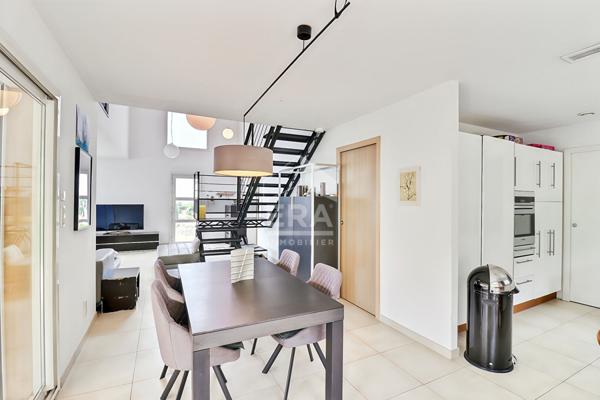 Sur les hauteurs : Maison de standing T5 à Marignane de 146m2 avec vue panoramique sur l'étang