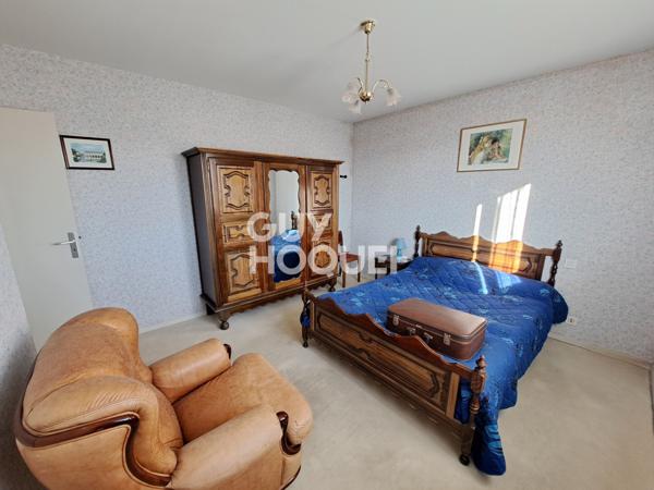 APPARTEMENT À VENDRE DE 3 PIÈCES DE 104,00 M²