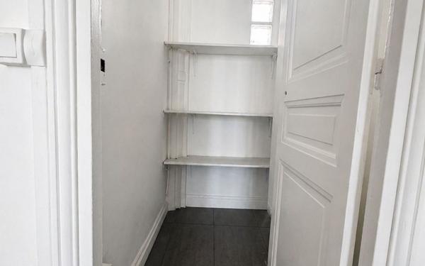 Appartement à vendre    2 pièces • 43 m2 Montreuil