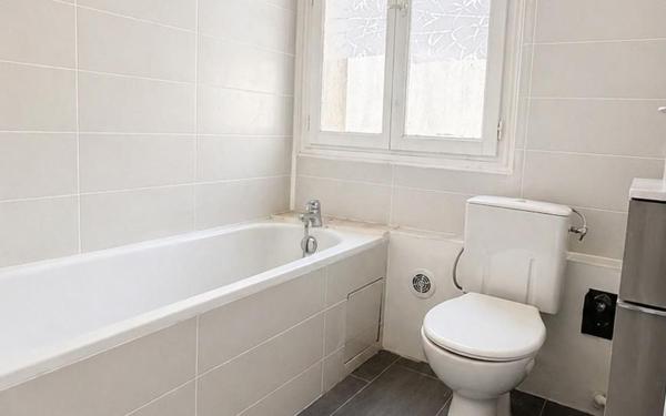 Appartement à vendre    2 pièces • 43 m2 Montreuil