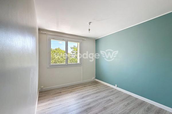 Appartement à vendre 5 pièces de 81 m² à Saint-Michel-sur-Orge Autres biens de l'agent