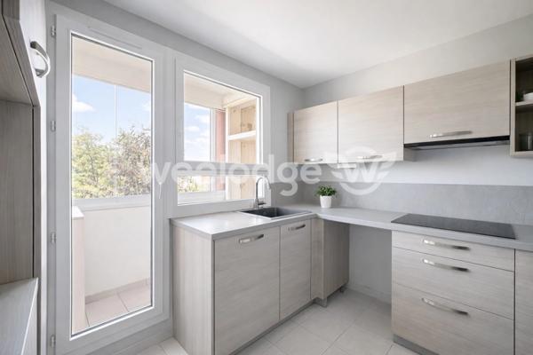 Appartement à vendre 5 pièces de 81 m² à Saint-Michel-sur-Orge Autres biens de l'agent