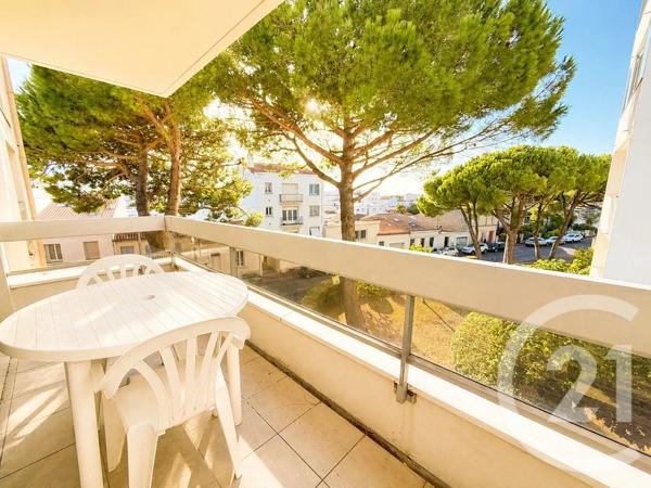 Appartement F1 à vendre  1 pièce - 29,03 m 2   ROYAN  - 17