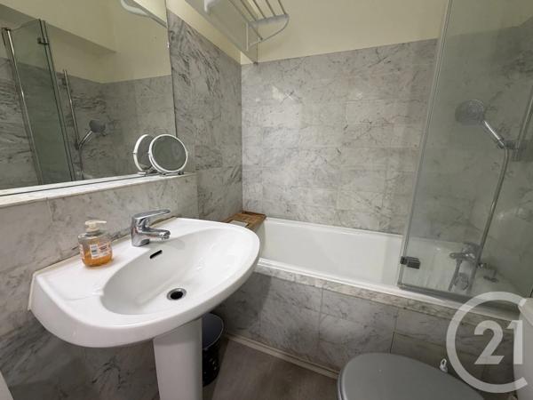 Appartement F1 à vendre  1 pièce - 29,03 m 2   ROYAN  - 17