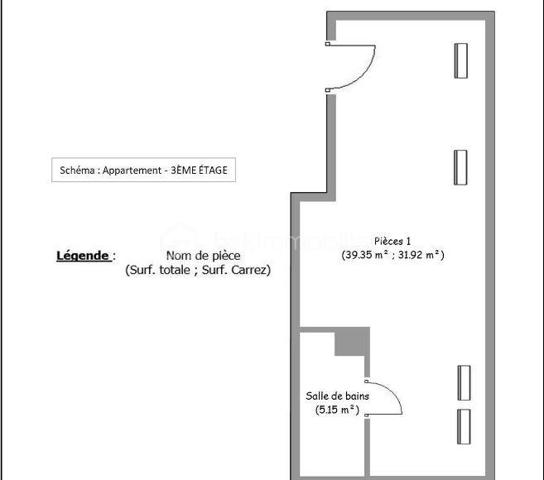 Visite Virtuelle sur demande! 

Dans la résidence-services privée Paul- Gauguin dans un secteur d'habitation pavillonnaire, à proximité de la coulée verte avec des nombreux espace vert et aux Portes de Paris.
Studio de 37 m2 situé au dernier étage sur deux niveaux composé: d' une grande pièce à vivre, une cuisine ouverte et une salle d'eau avec w-c respectant les normes PMR.

L'établissement est composé de 93 studios de 19m2 à 45m2 avec des services hôteliers (animation, service de blanchissage), soins infirmiers, kinésithérapie et orthophonie, aide à la personne, salon de coiffure et d'esthétique, sécurité 24/24h. Année de construction 1990.

Vendu loué fin de bail juin 2026.
Montant du loyer: 990 euros charges comprises.
Charge annuel: 5 880 euros
Taxe foncière: 904 euros.
Transports en commun: Bus 294, Tram T10.

Des travaux ont été réalisés au sein de la copropriété de la résidence senior. Ils comprennent la modernisation de l'ascenseur avec remplacement de certains éléments, le rafraichissement des parties communes ainsi que le renouvellement du système d'alarme par un dispositif plus sécurisé. 

Achat à réaliser pour personne âgée ou une personne PMR qui recherche un logement dans une résidence sécurisé ou pour un investissement locatif.

Gros Chênes - Noisette - Tombeau de Molé est un quartier de la ville de Verrières-le-Buisson situé dans le département de l’Essonne (91). Les 2 338 habitants de ce quartier (sur les 15 610 de la commune) ont un âge moyen de 45 ans. La catégorie socio-professionnelle la plus représentée dans le quartier est celle des cadres. Côté immobilier, les habitations du quartier sont réparties en 30 % de maisons et 70 % d'appartements. La part de logements sociaux est ici de 8 %. La taxe d'habitation s'élève à 17 % et la taxe foncière à 21 % (en moyenne pour le département : taxe d'habitation à 25 %, taxe foncière à 13 %). Quant à la taxe d’enlèvement des ordures ménagères, elle est de 5 % .

Pour planifiez une visite Mme Jihane Younsi EI est à votre disposition au 06.23.16.58.94 inscrite au R.S.A.C de Nanterre sous le numéro 88 309 04.