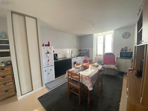 Immeuble de rapport à vendre à Mauriac dans le Cantal (15200), ref : 15060/1124