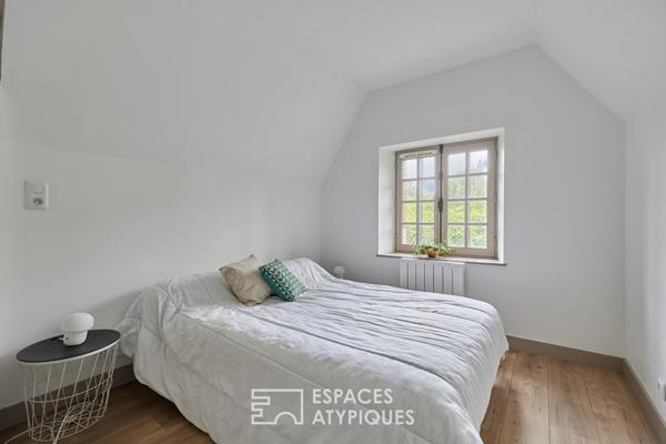Deux pièces dernier étage rénové dans copropriété de charme