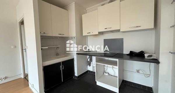 Location Appartement 2 pièces 48.41 m² - Paris 75015