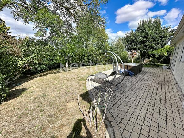 A vendre Maison de 8 pièces de 154 m2 à Plaisir - Quartier de la Boissière