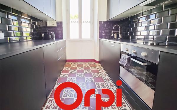 Appartement à vendre    3 pièces • 77 m2 Bandol