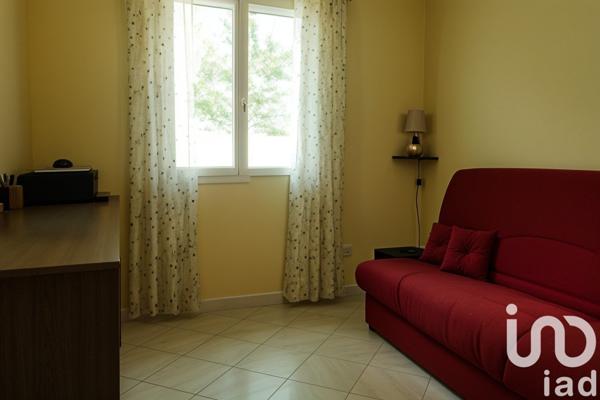 Maison 5 pièces de 114 m² à Égriselles-le-Bocage (89500)