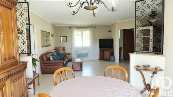 Maison 5 pièces de 114 m² à Égriselles-le-Bocage (89500)