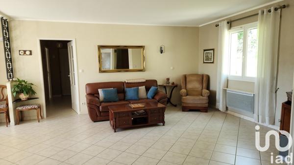 Maison 5 pièces de 114 m² à Égriselles-le-Bocage (89500)