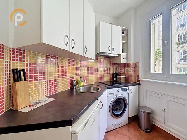 Vente
                Appartement27 m² - 1 Pièce -
                    Paris (75005)
